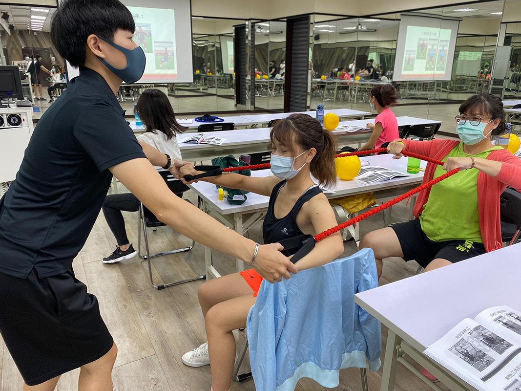 size_750x400 / min_size_375x200