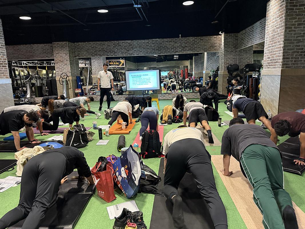 size_750x400 / min_size_375x200