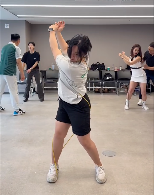 size_750x400 / min_size_375x200