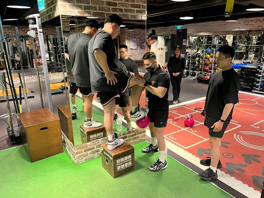 size_750x400 / min_size_375x200